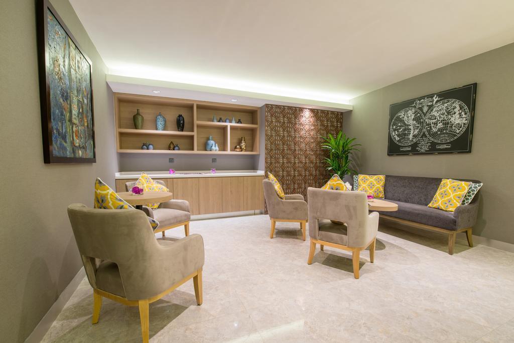 Территория Eastin Grand Hotel Saigon 5*