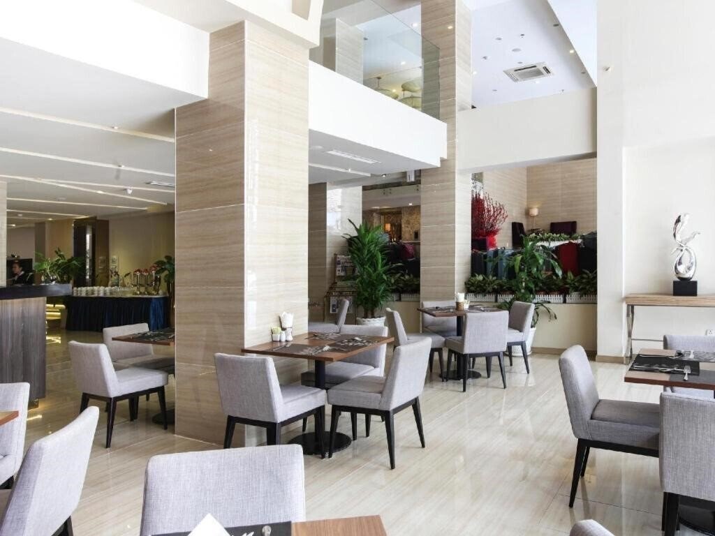 Панорама Lavender Boutique Hotel 3*