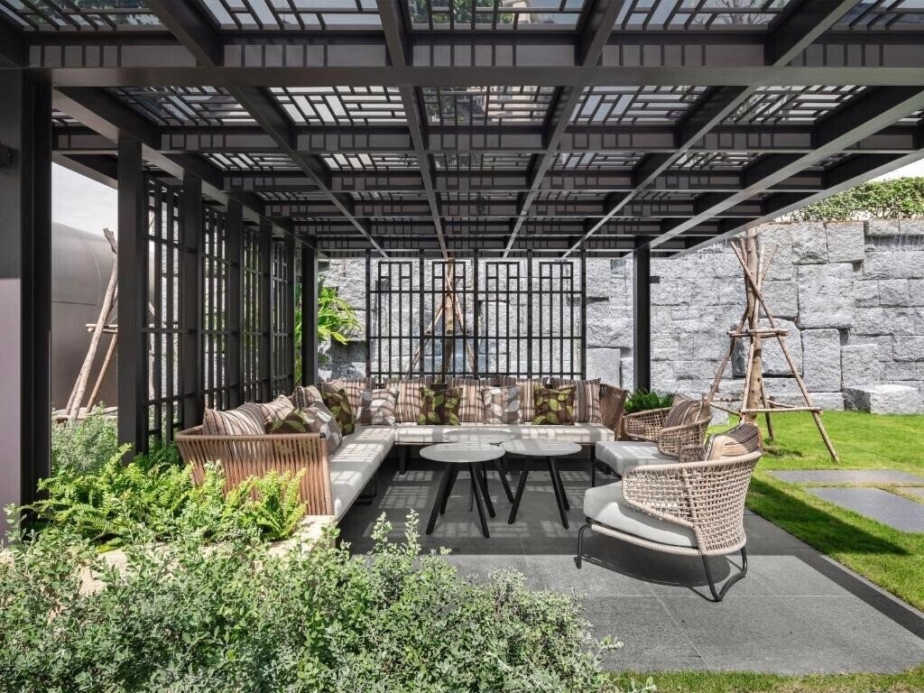 Територія Legend Hotel Saigon 5*