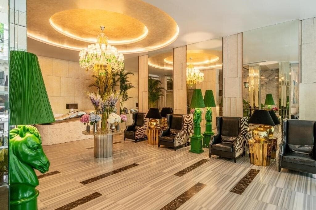 Территория A&EM Saigon Hotel (ex. A & Em Corner) 4*