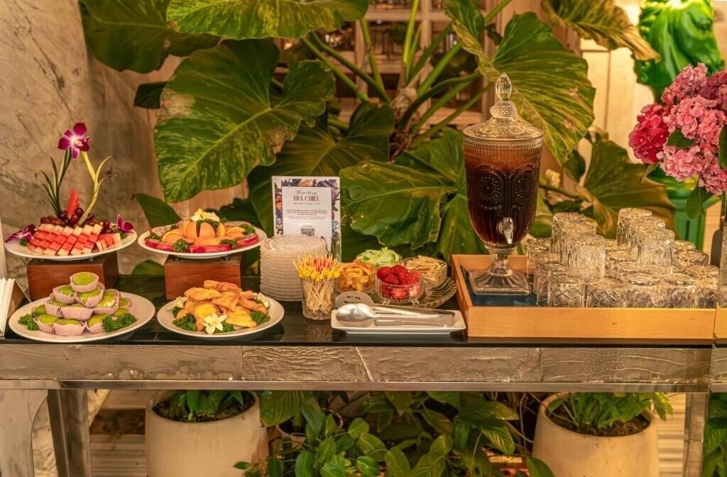 Панорама A&EM Saigon Hotel (ex. A & Em Corner) 4*