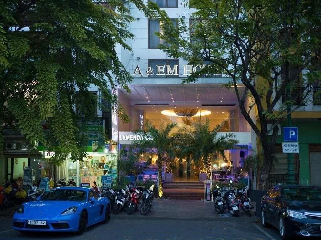 Панорама A & Em Phan Boi Chau 3*