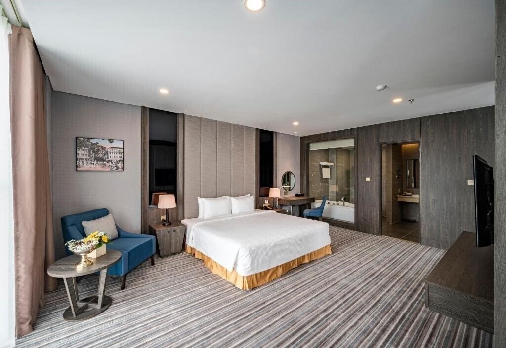 Вид Muong Thanh Luxury Saigon Hotel 4*