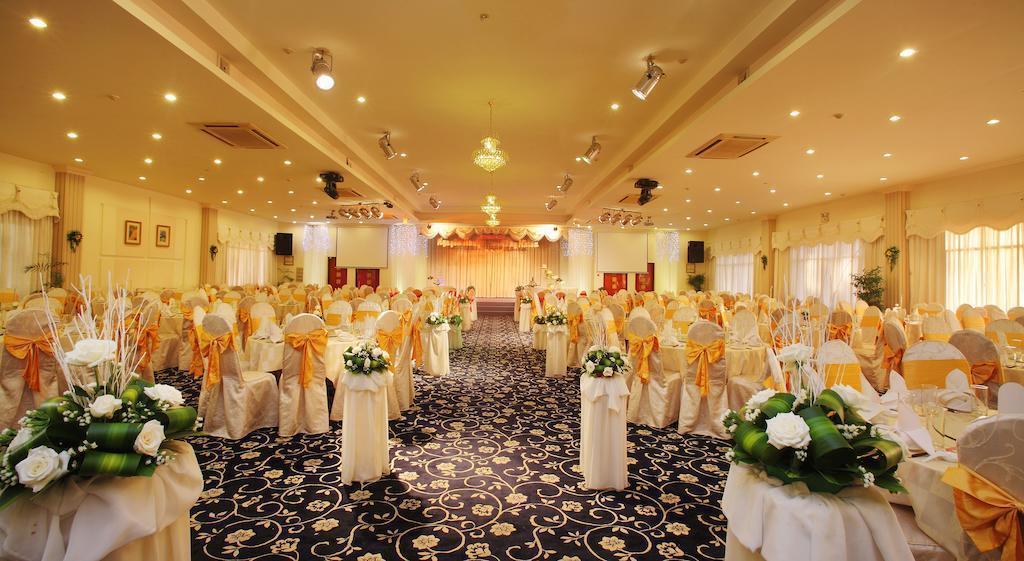 Вид First Hotel (ex. First Hotel Ho Chi Minh City, De Nhat Hotel) 4*