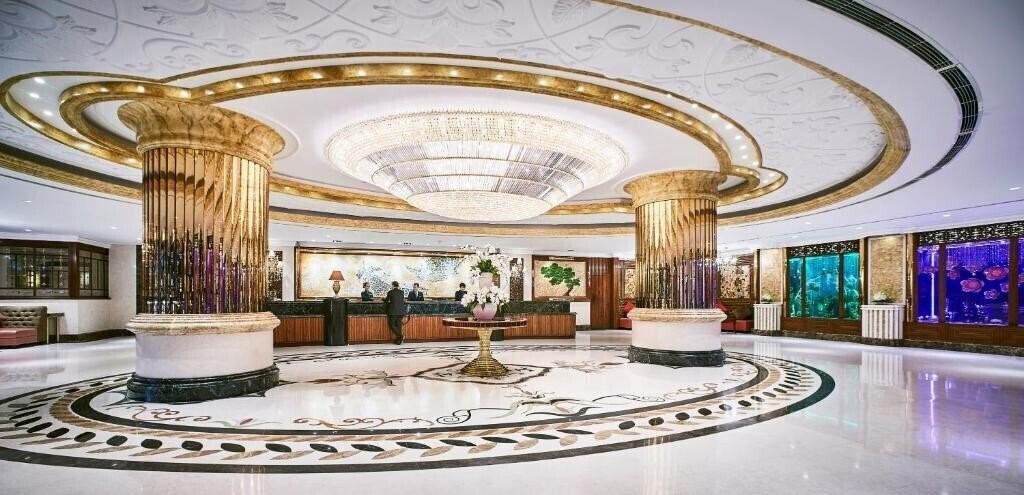 Панорама Windsor Plaza 5*