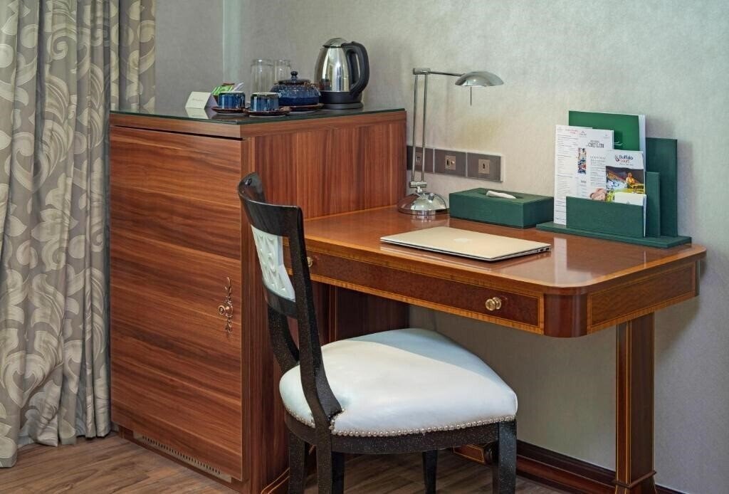 Изображение Windsor Plaza 5*
