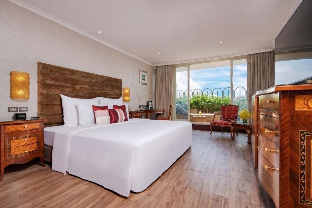 Вид Windsor Plaza 5*