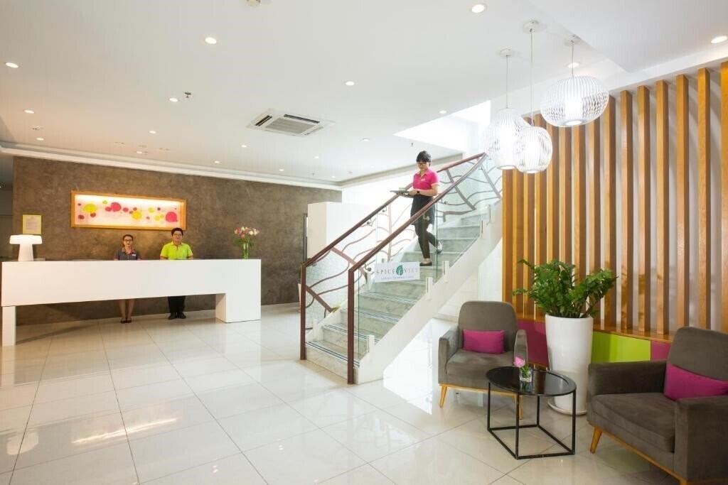Территория Emm Hotel Saigon 3*