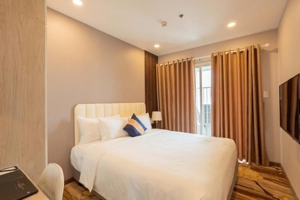 Территория La Vela Saigon Hotel 5*