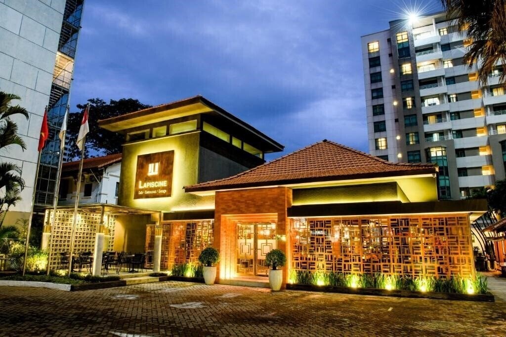 Територія Somerset Ho Chi Minh City 4*