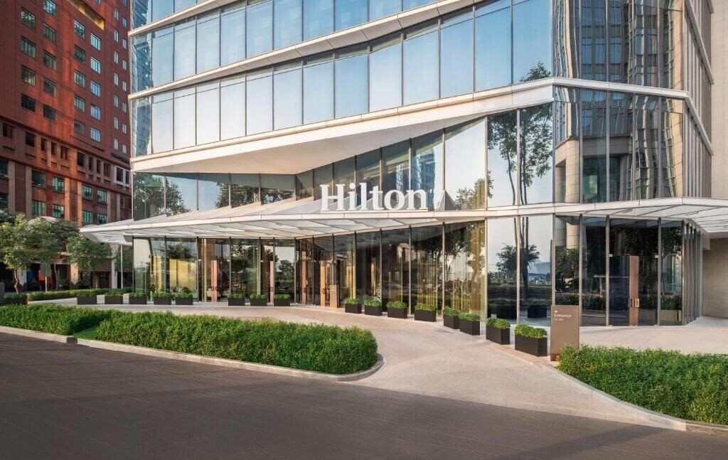 Апартаменти Hilton Saigon 5*