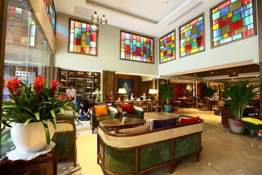 Территория Au Lac Legend Hotel (ex. Au Lac Legend Hotel Saigon) 4*