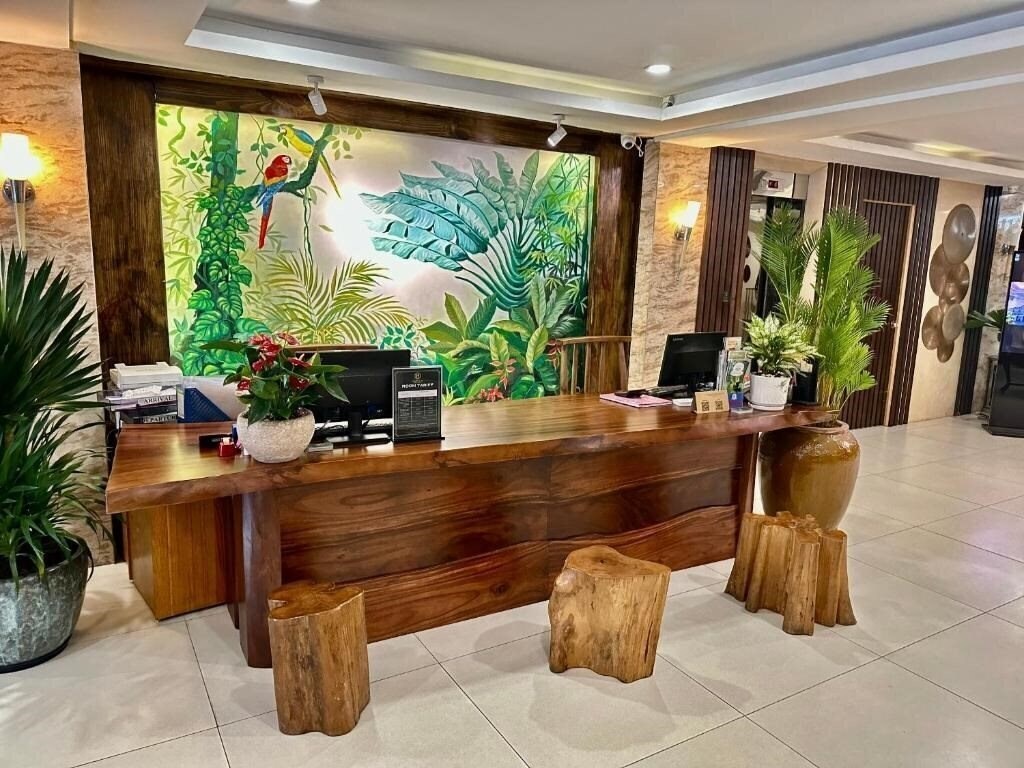 Фото Happy Life Green Hotel (ex. Happy Life Green Hotel Ho Chi Minh, Happy Life Green Hotel Sai Gon) 4*