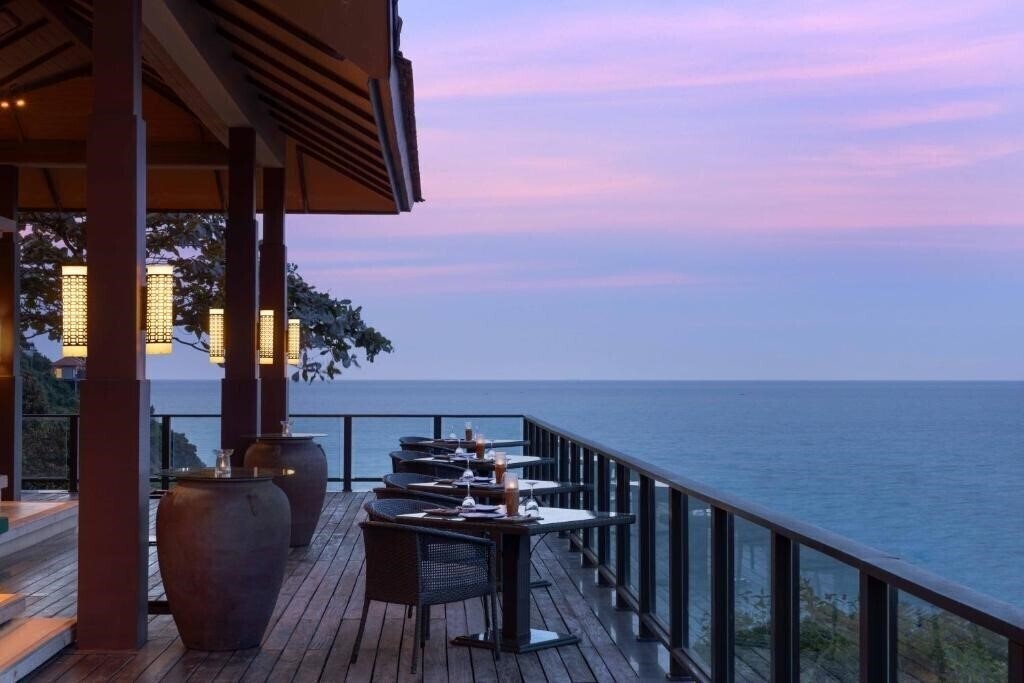 Апартаменти Banyan Tree Lang Co 5*