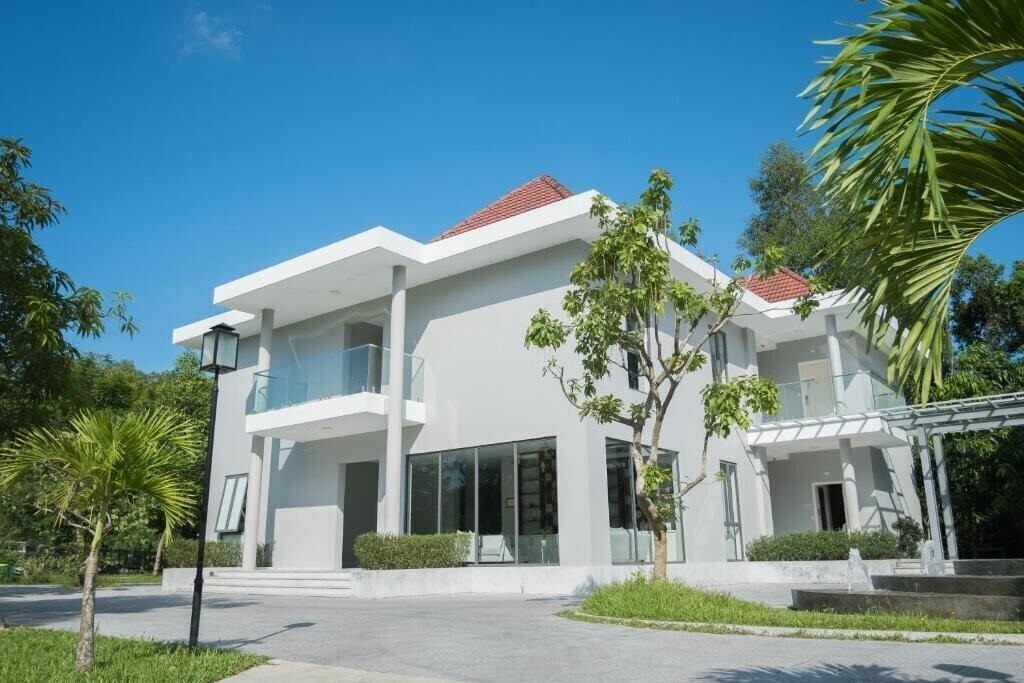 Фотография Alba Thanh Tan Hot Spring (ex. Alba Hot Springs Resort) 3*