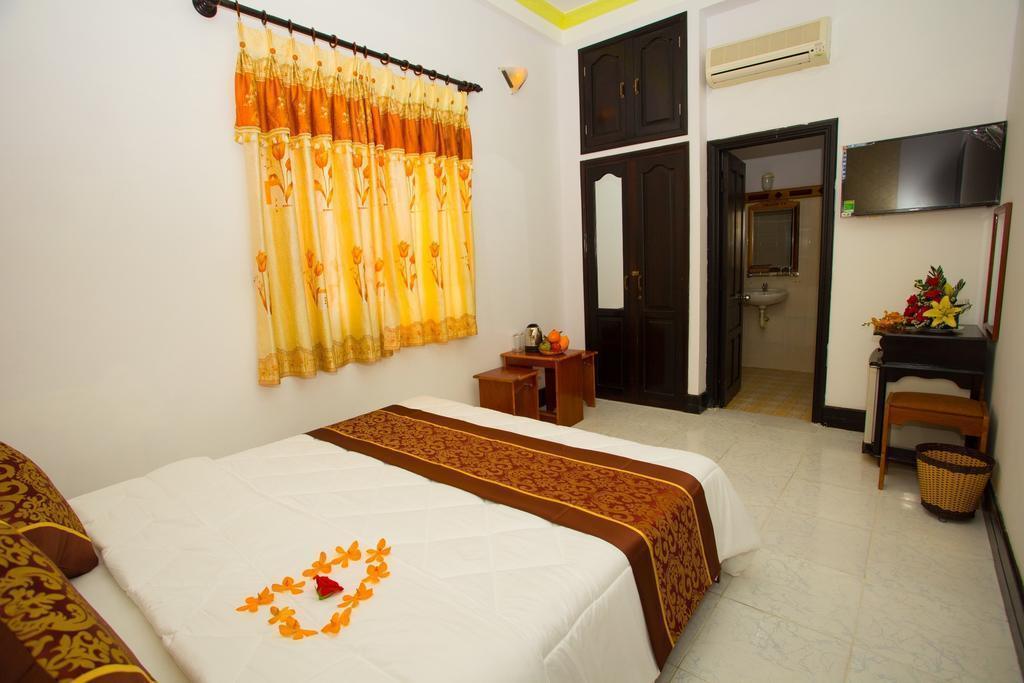 Фото Golden Tulip Hotel 3*