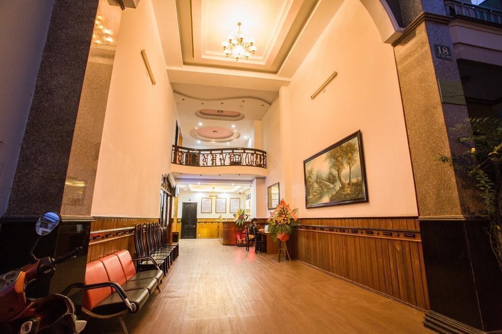 Панорама Golden Tulip Hotel 3*