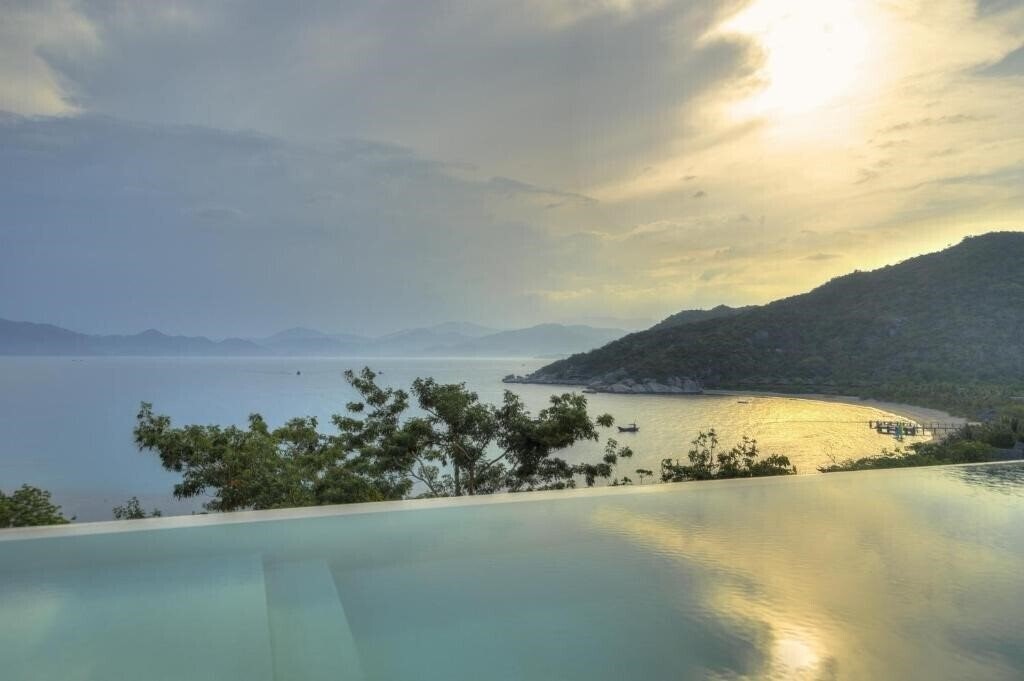 Територія Six Senses Hideway Ninh Van Bay 5*