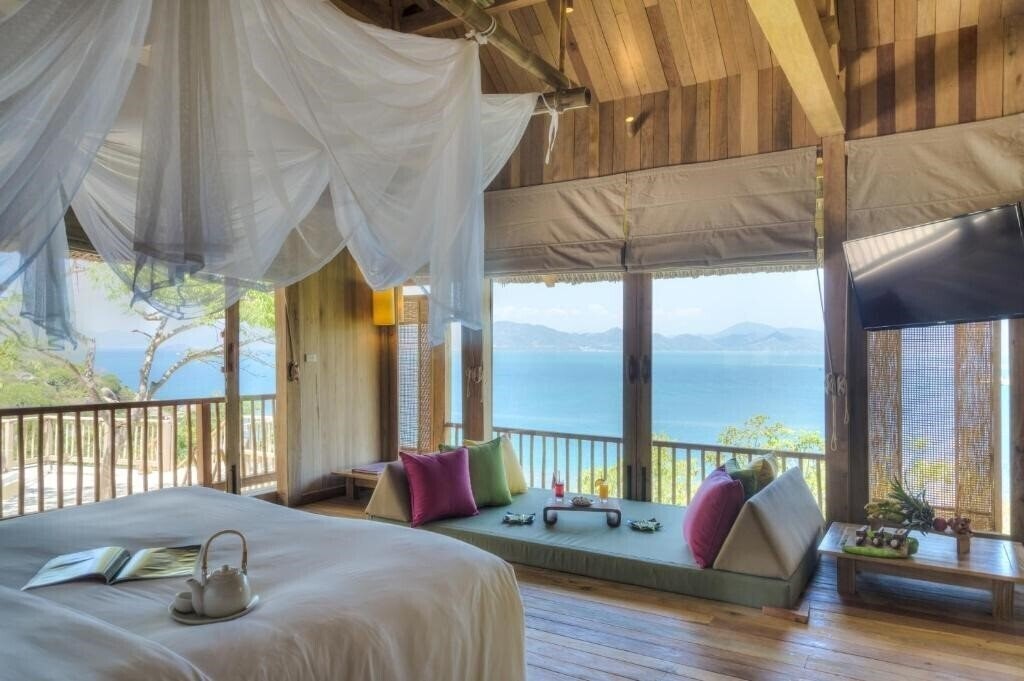 Апартаменти Six Senses Hideway Ninh Van Bay 5*