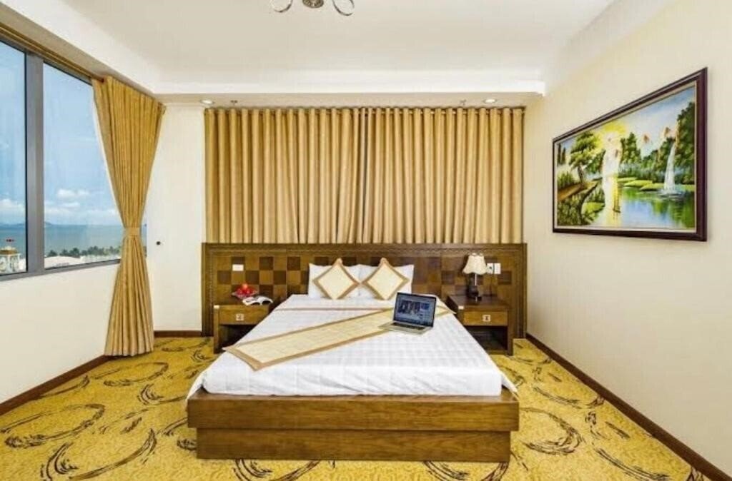 Панорама Central Hotel 3*
