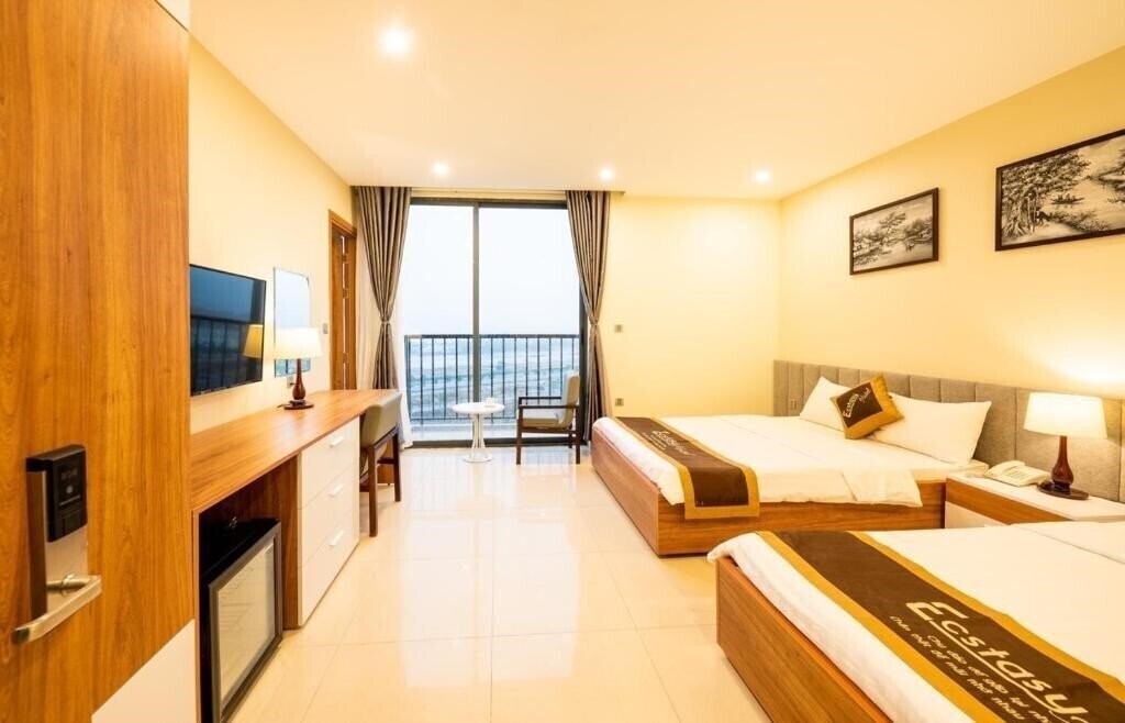 Панорама Ecstasy Hotel 3*