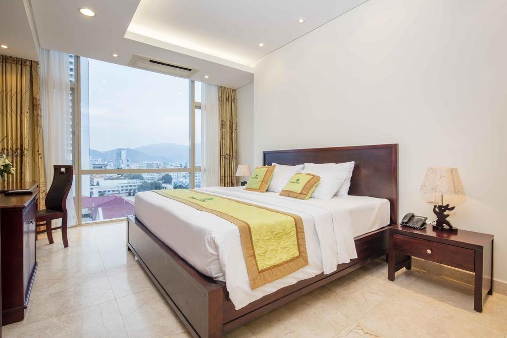 Вид Miracle Luxury Hotel (ex. Hoan Cau) 4*