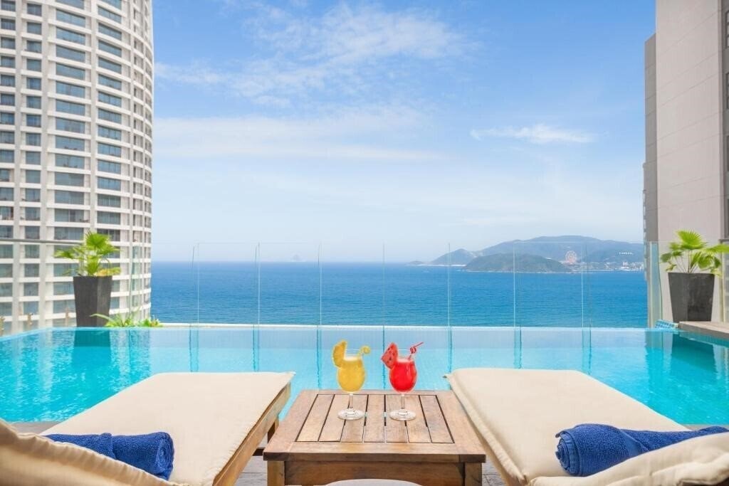 Територія Atlantic Nha Trang Hotel 4*