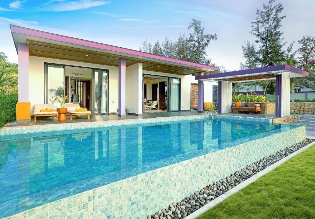 Апартаменты TTC Van Phong Bay Resort 5*