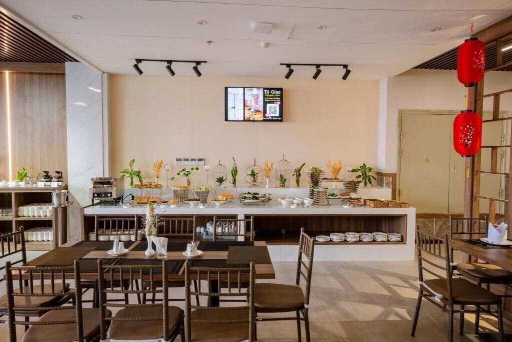 Панорама Astica Hotel 3*