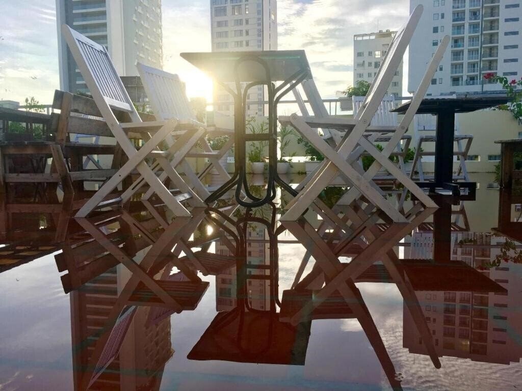 Панорама Birdnests Hotel 2*