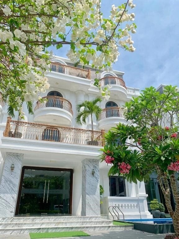 Територія La Sera Suites Apartment (ex. La Sera Suites An Vien) 3*