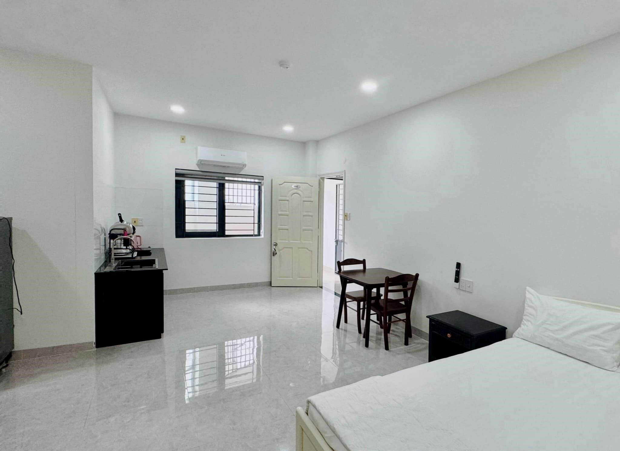 Апартаменти Ha Van Apartment (ex. Ha Van Hotel) 3*