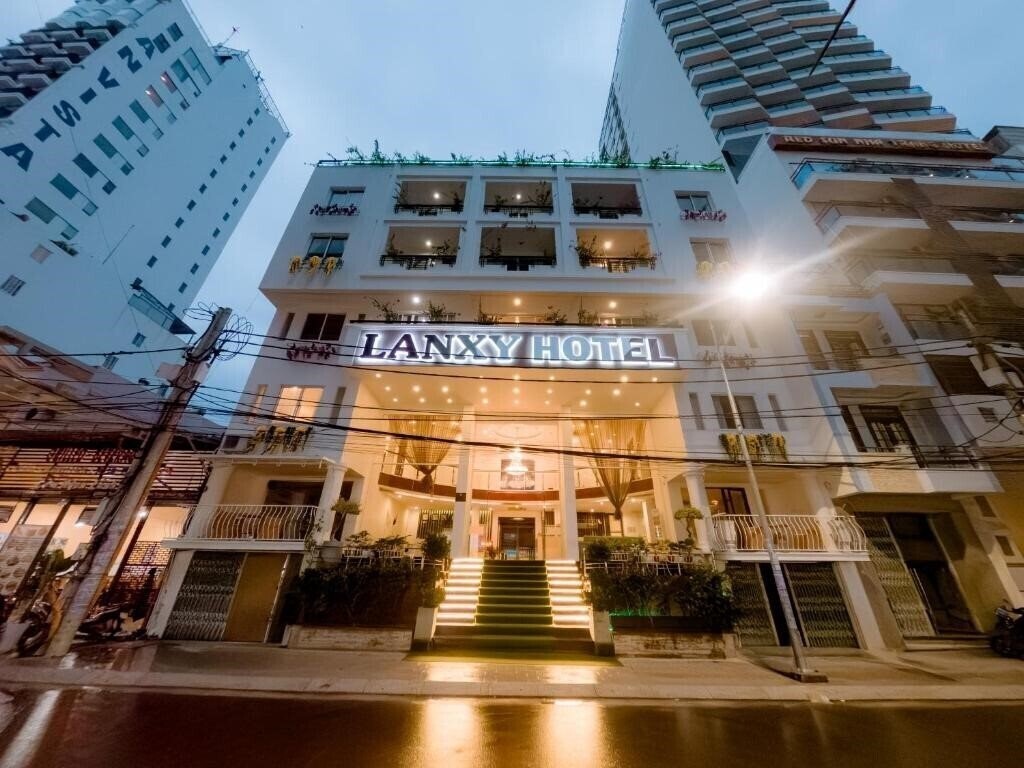 Апартаменты Lanxy Hotel 3*