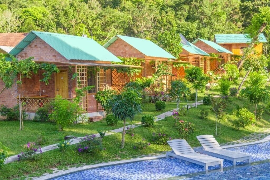 Отель Sim Bungalow (ex. Sim Garden, Sim Resort) 2*