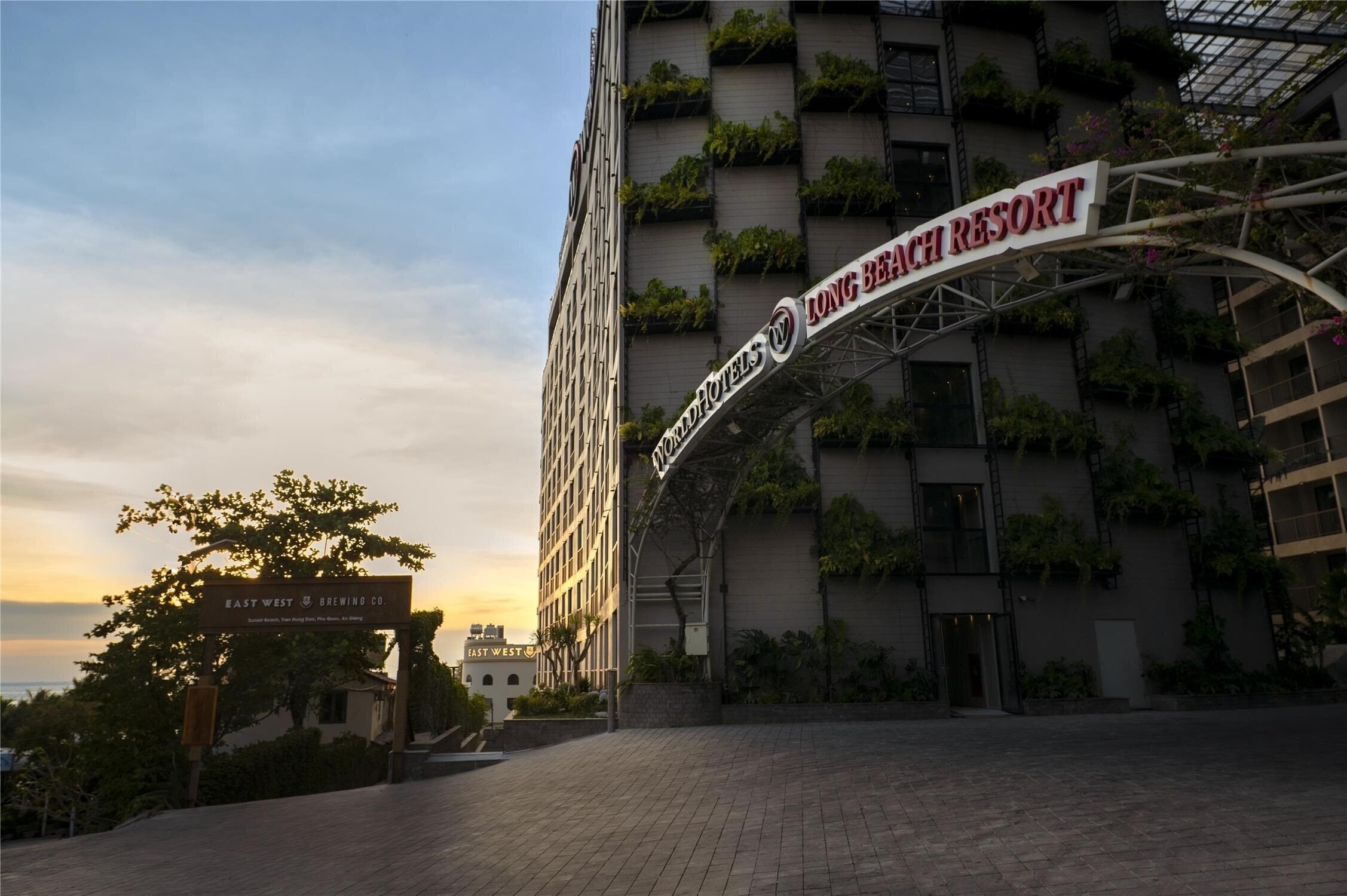 Зображення WorldHotels Long Beach Resort Phu Quoc (ex. Long Beach Resort Phu Quoc) 4*