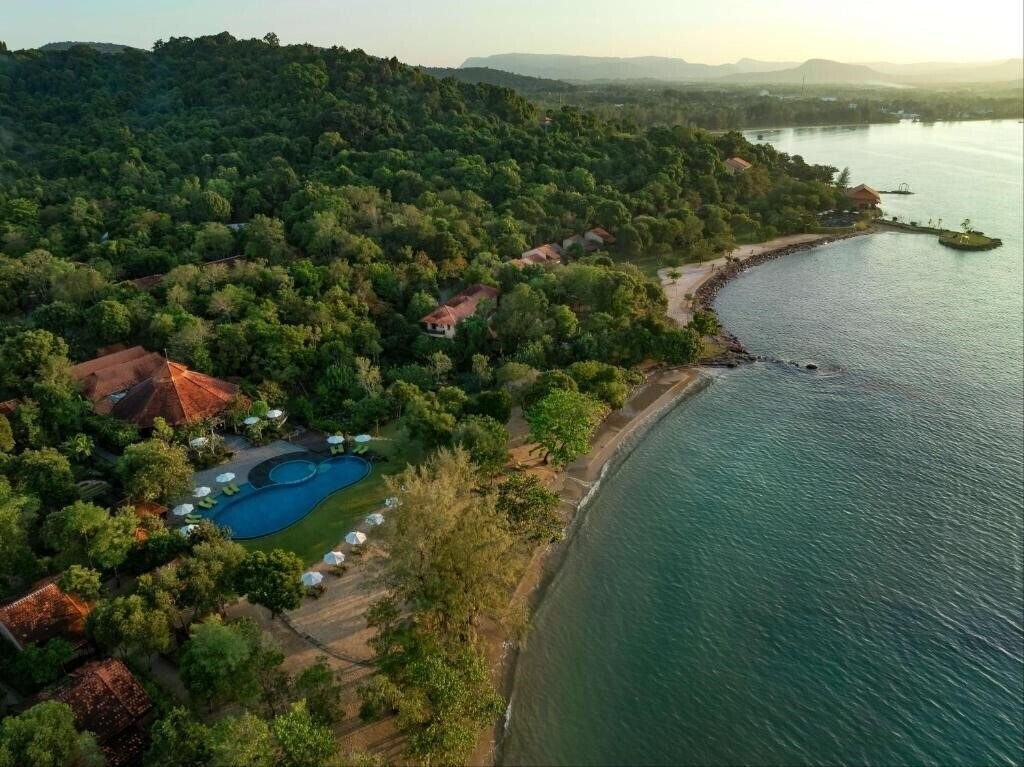 Готель Green Bay Phu Quoc Resort & SPA (ex. Green Bay Resort) 4*