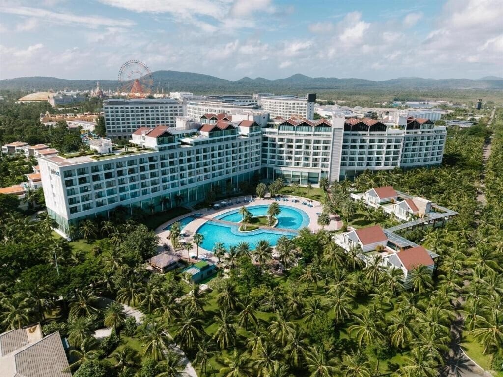 Апартаменти Radisson Blu Resort Phu Quoc 5*
