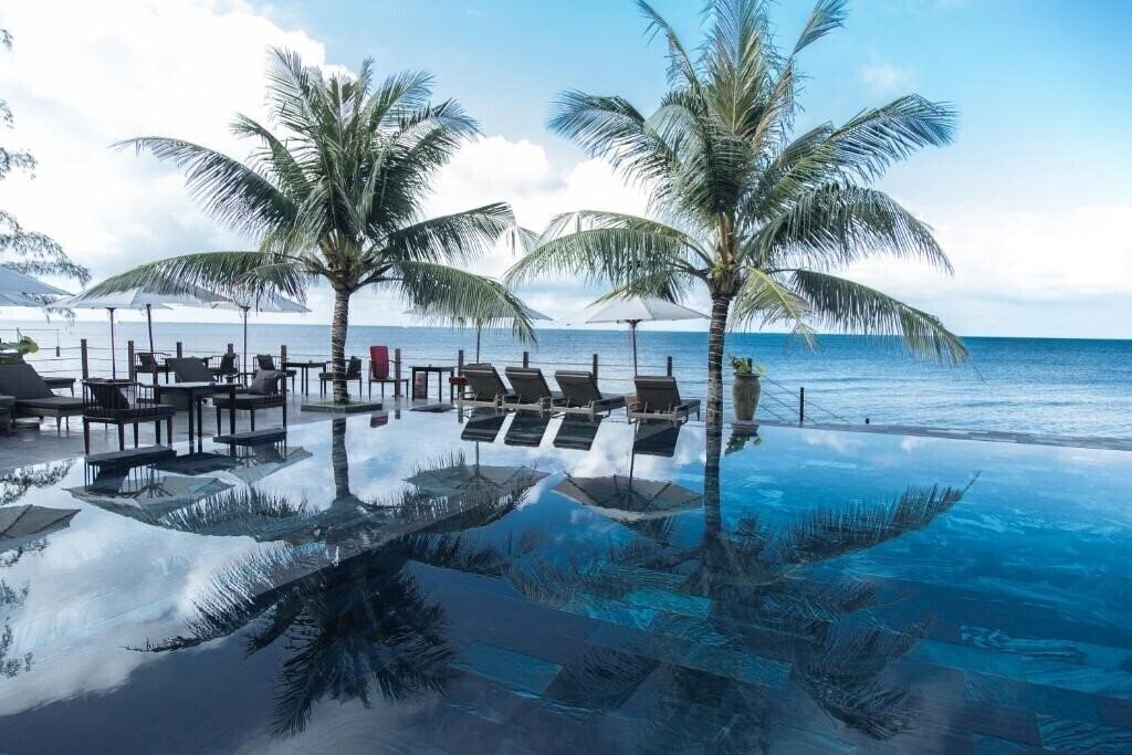 Фото The Palmy Phu Quoc Resort & SPA 4*