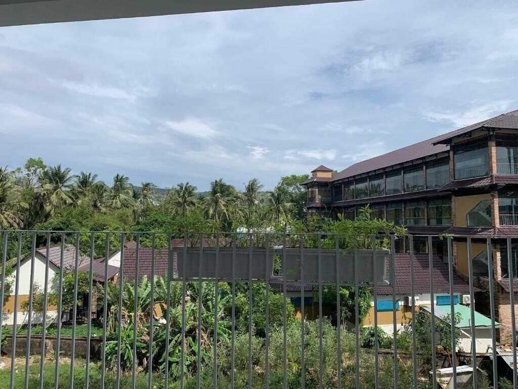 Готель The Palmy Phu Quoc Resort & SPA 4*