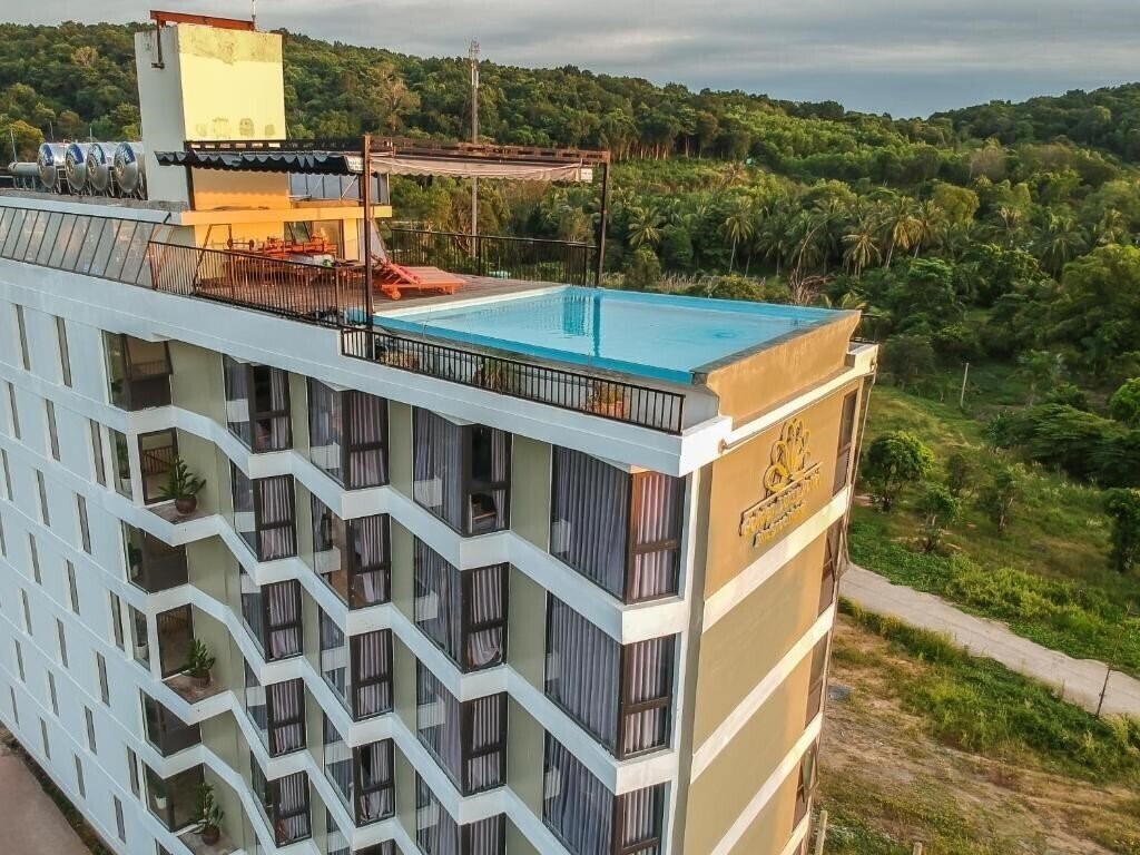 Апартаменты Golden Daisy Hotel 3*
