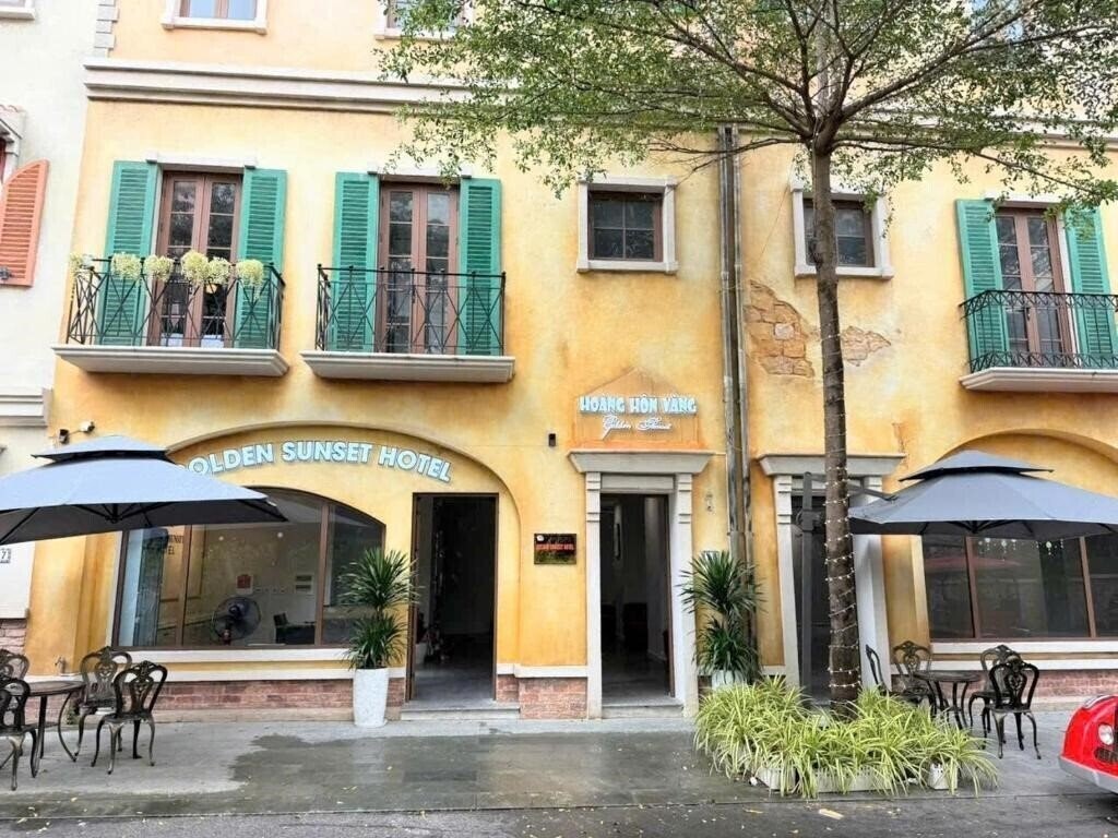 Апартаменты Golden Sunset Hotel 2*