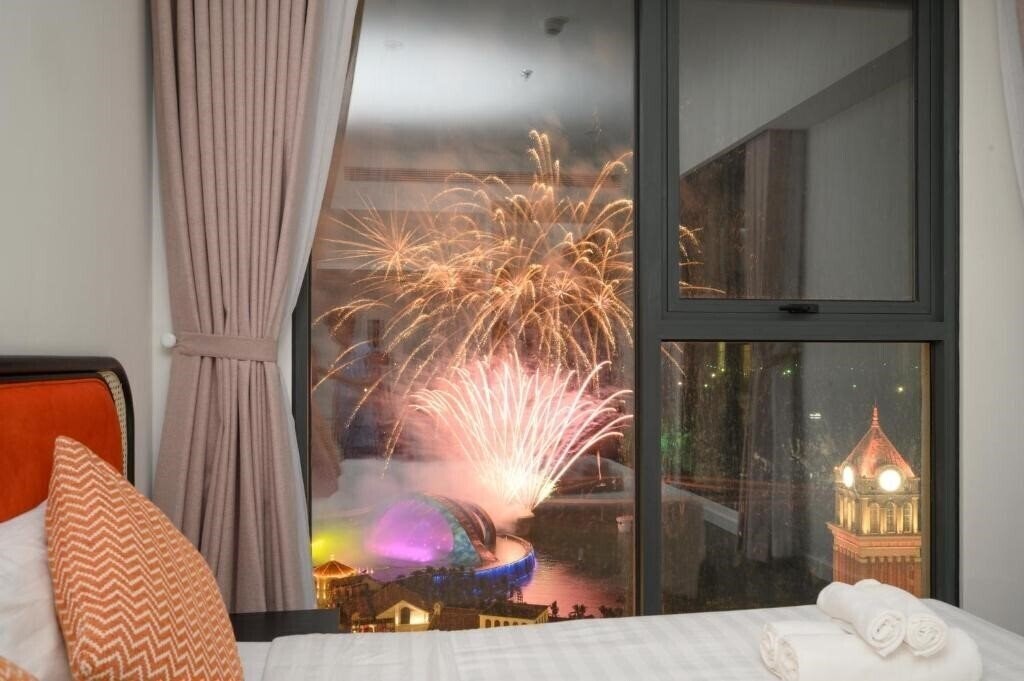 Вид Elyday - La Isla Apartment & Villas 4*