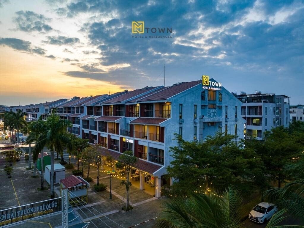 Отель Mtown Hotel & Residences Phu Quoc 3*