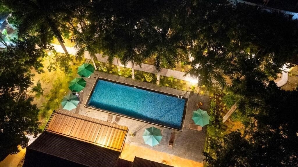 Панорама Green Bungalow Garden Resort 3*