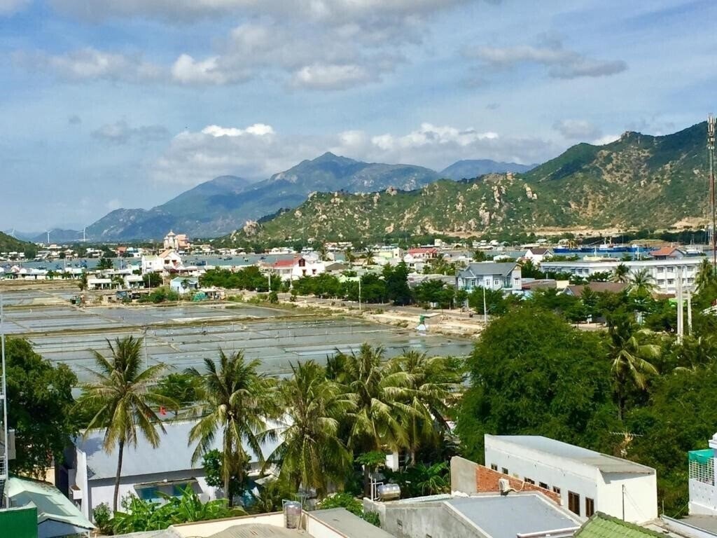 Панорама Huong Bien 3*