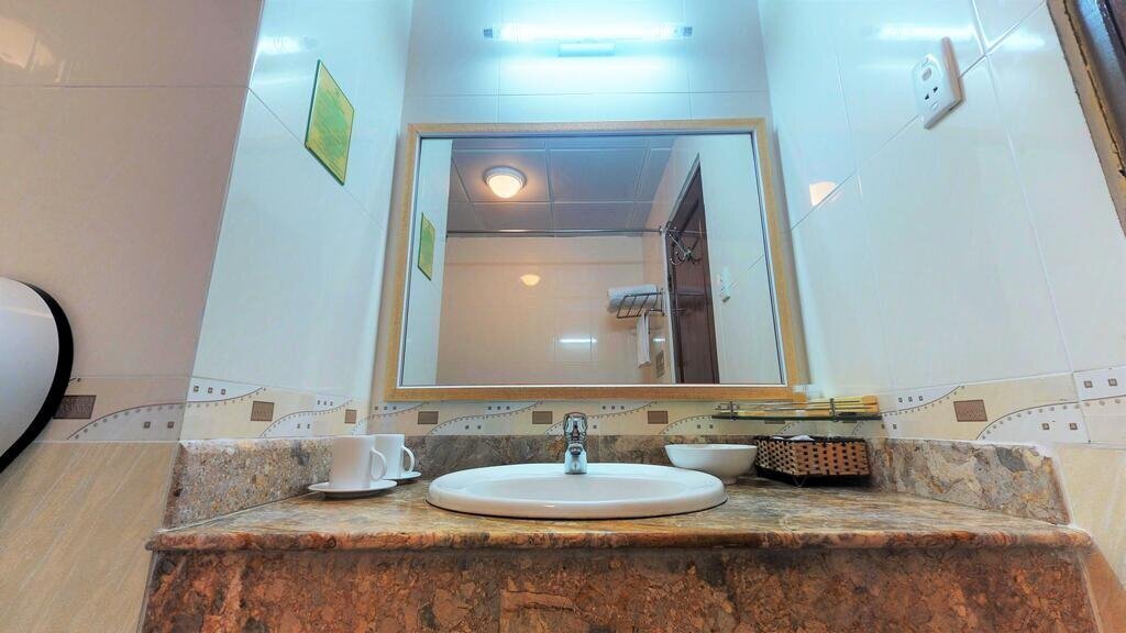 Территория Dic Star Hotel 4*