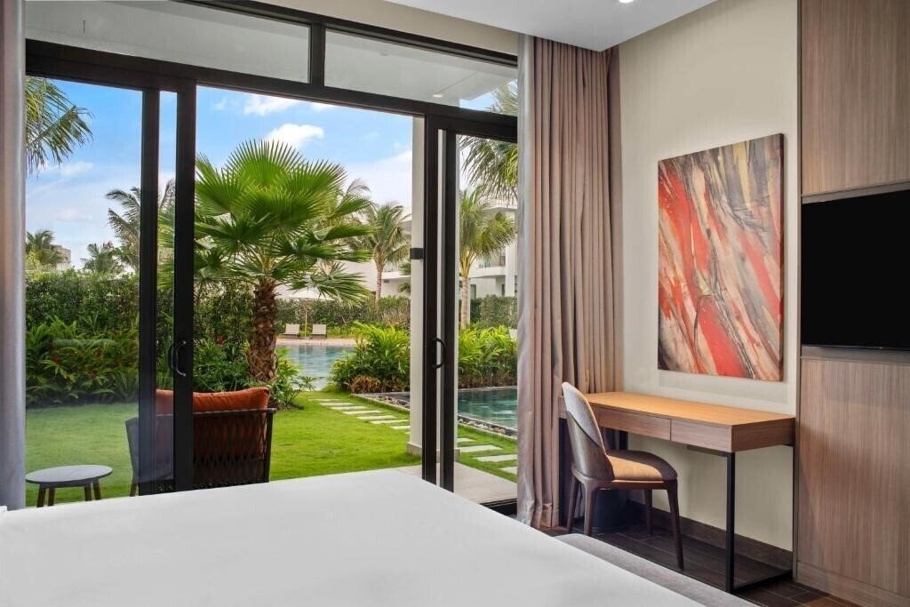 Территория Angsana Ho Tram 5*