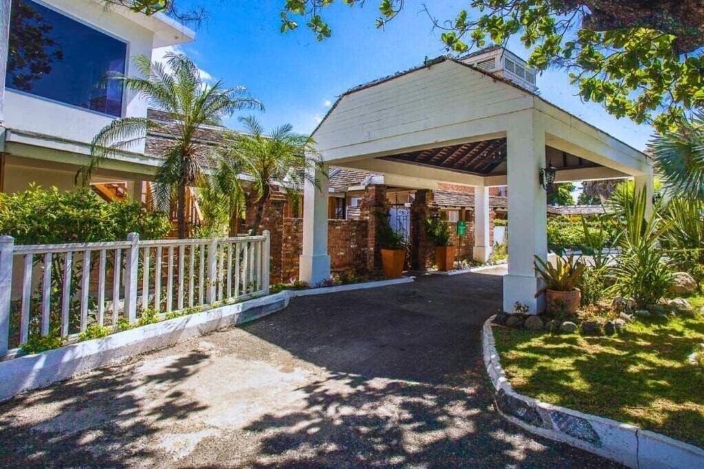 Апартаменты Grand Hotel Excelsior Port Royal (ex. Grand Port Royal Marina & Spa Hotel) 3*