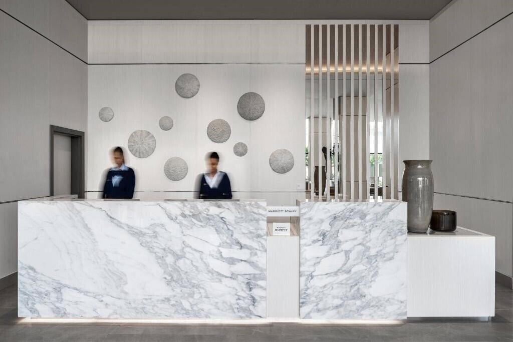 Панорама Ac Hotel Kingston 4*