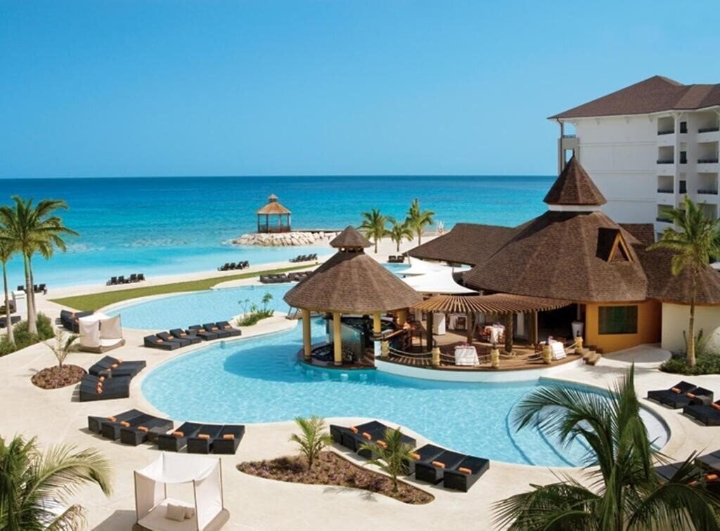 Территория Secrets Wild Orchid Montego Bay 5*